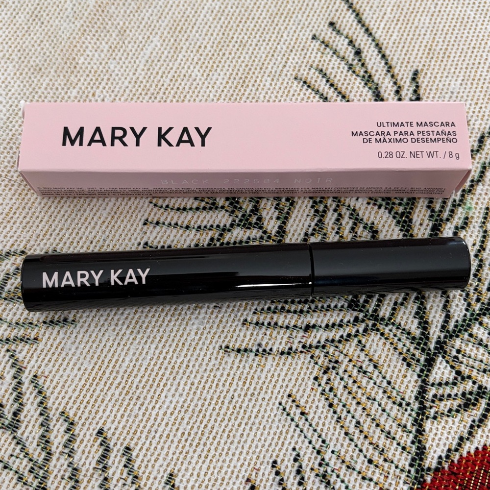 Mary Kay Black ultimate mascara